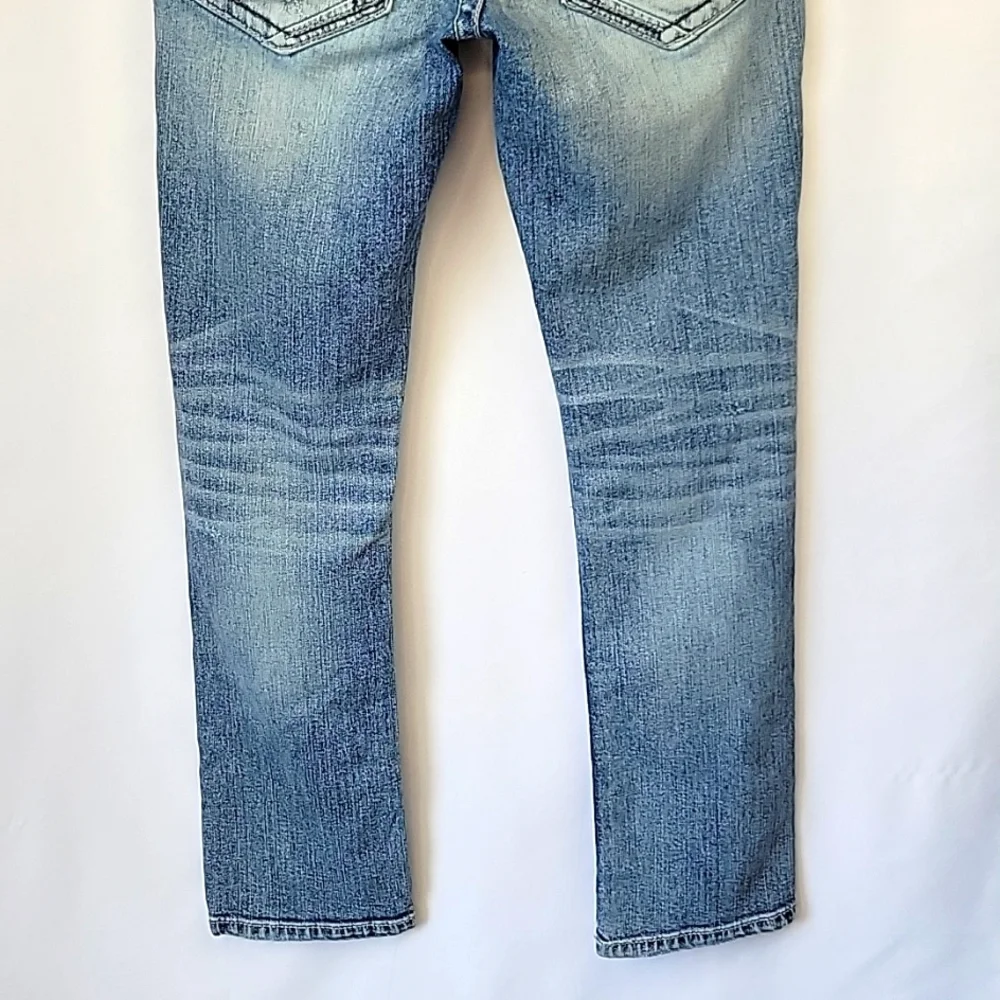 Buckle Men’s Straight Jeans Distressed Light Blue k418